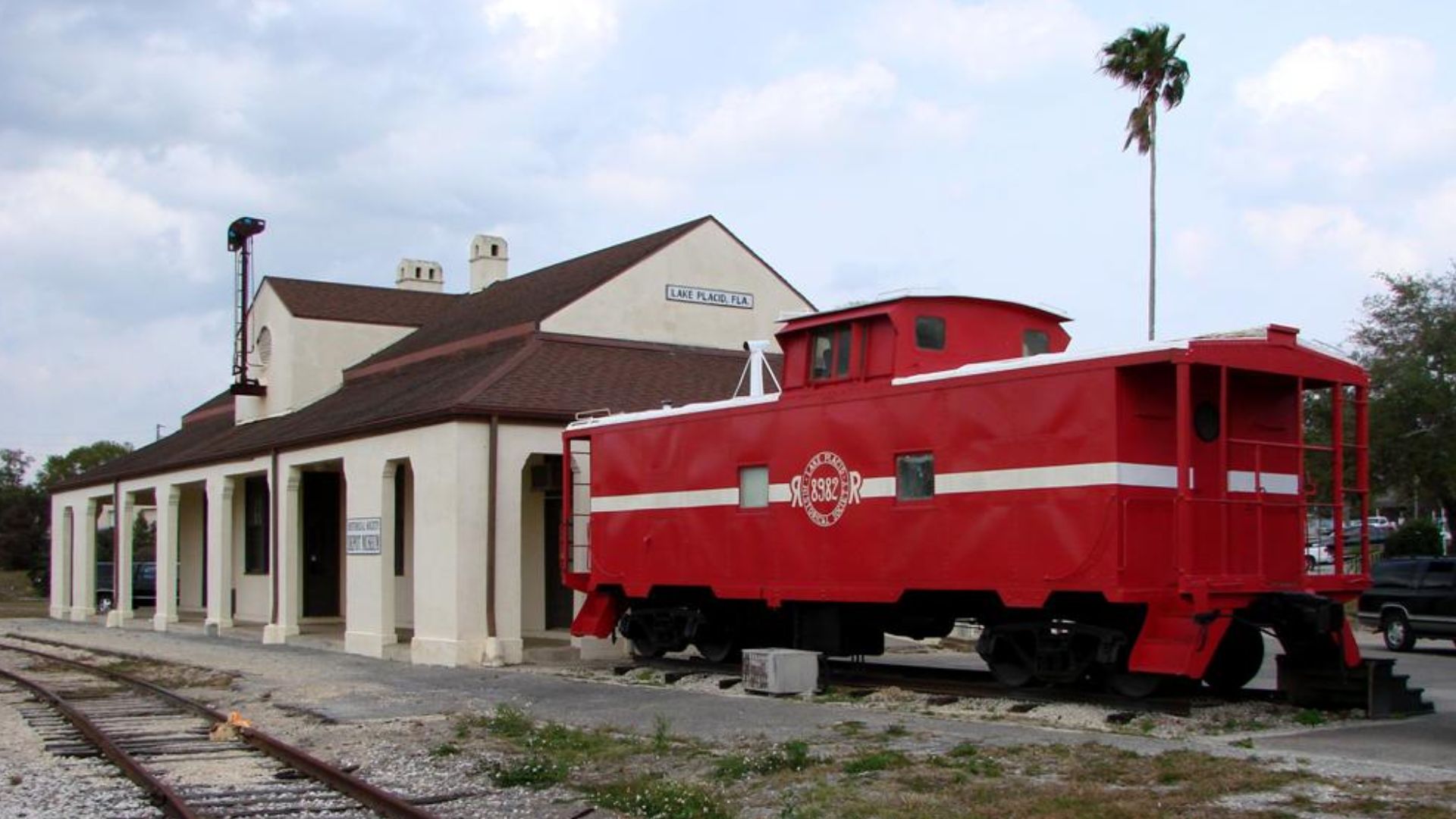 en:Old Lake Placid Atlantic Coast Line Railroad Depot, en:Lake Placid, Florida.  March 1, 2007.