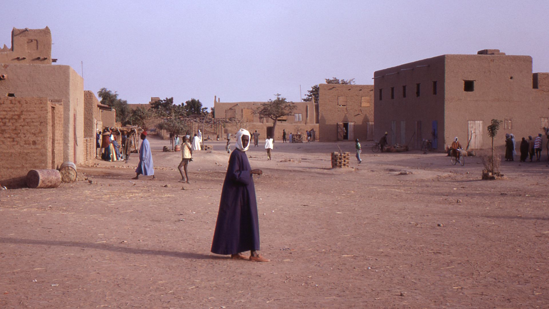 Djenne, Mopti, Mali. Near the Grand Mosque in the early morning. Capture Date 1972/12/27.