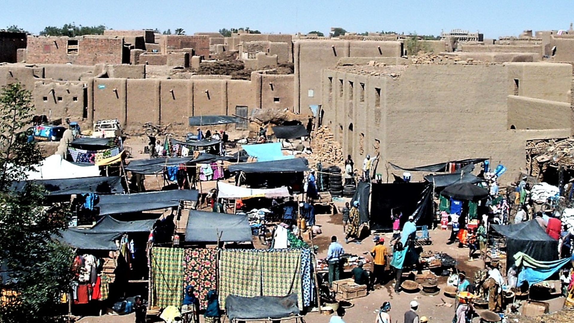 Streets and monuments of Djenne, World Heritage Site in Mali