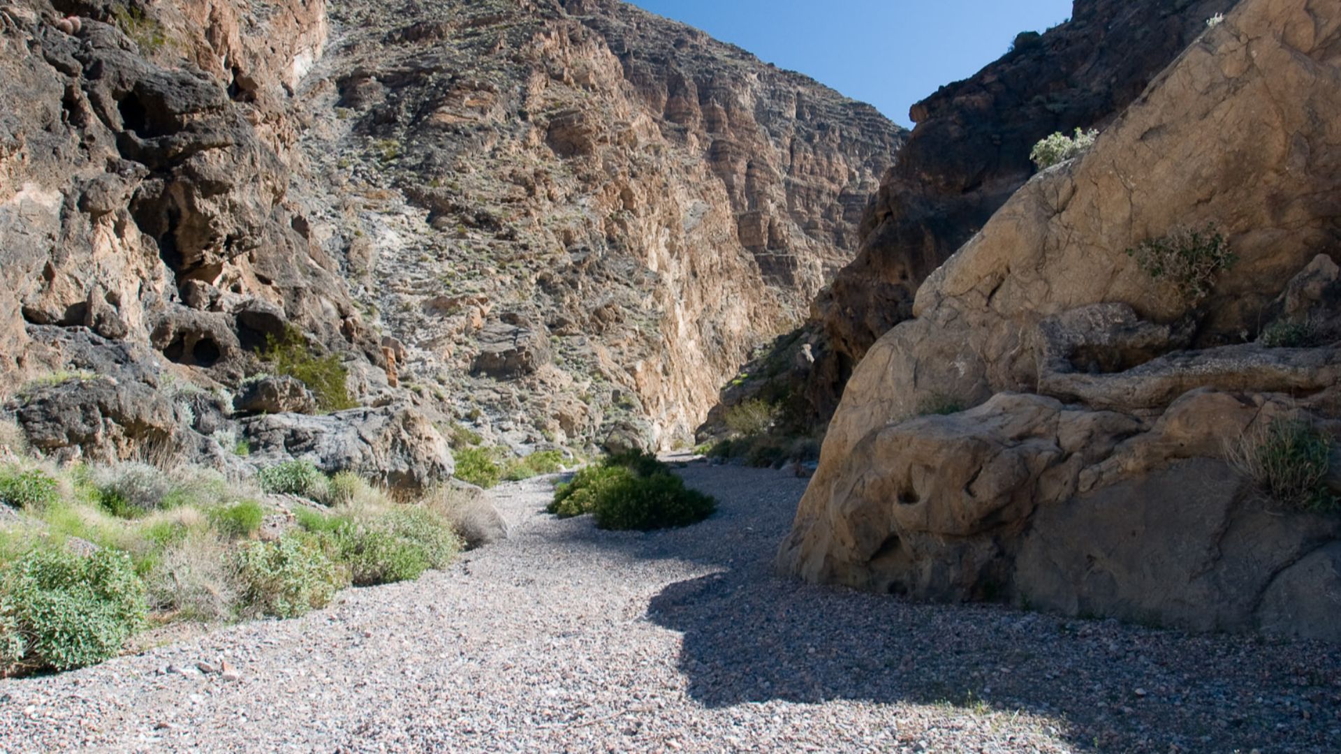 Fall Canyon - Hiking in Gravel