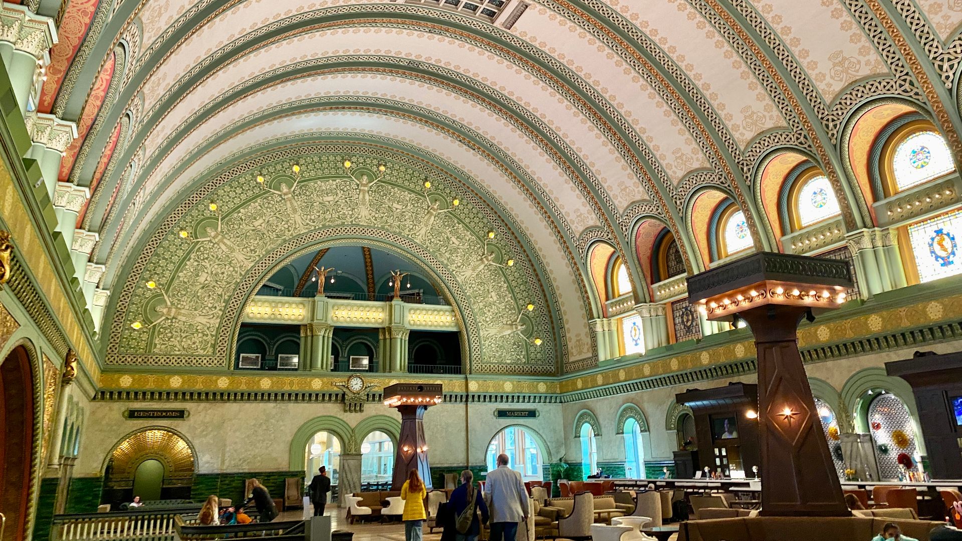 Built in 1892-1894, this Richardsonian Romanesque Revival-style building was designed by Theodore Link for the Terminal Railroad Association of St. Louis to serve as a Union Station for multiple railroads that offered passenger service in the city at the
