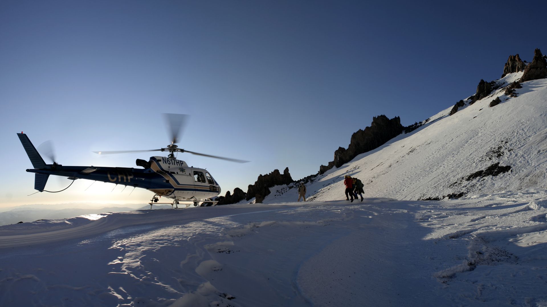 Helicopter Rescue at Helen Lake on Mount Shasta on January 28, 2007