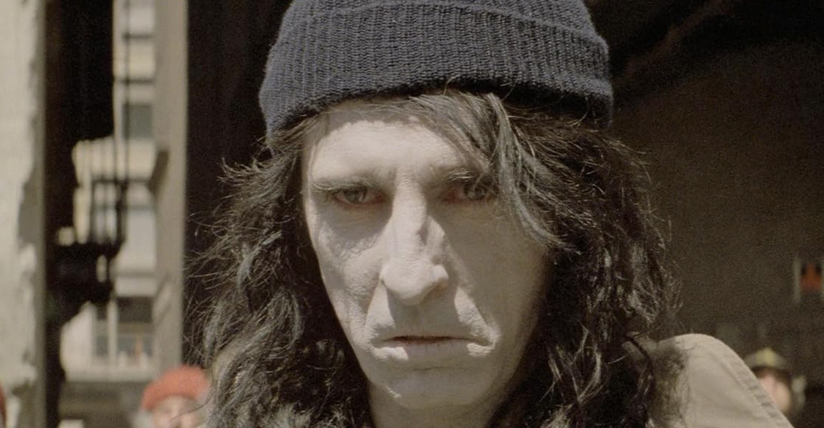 Screenshot of Alice Cooper in Prince of Darkness (1987)