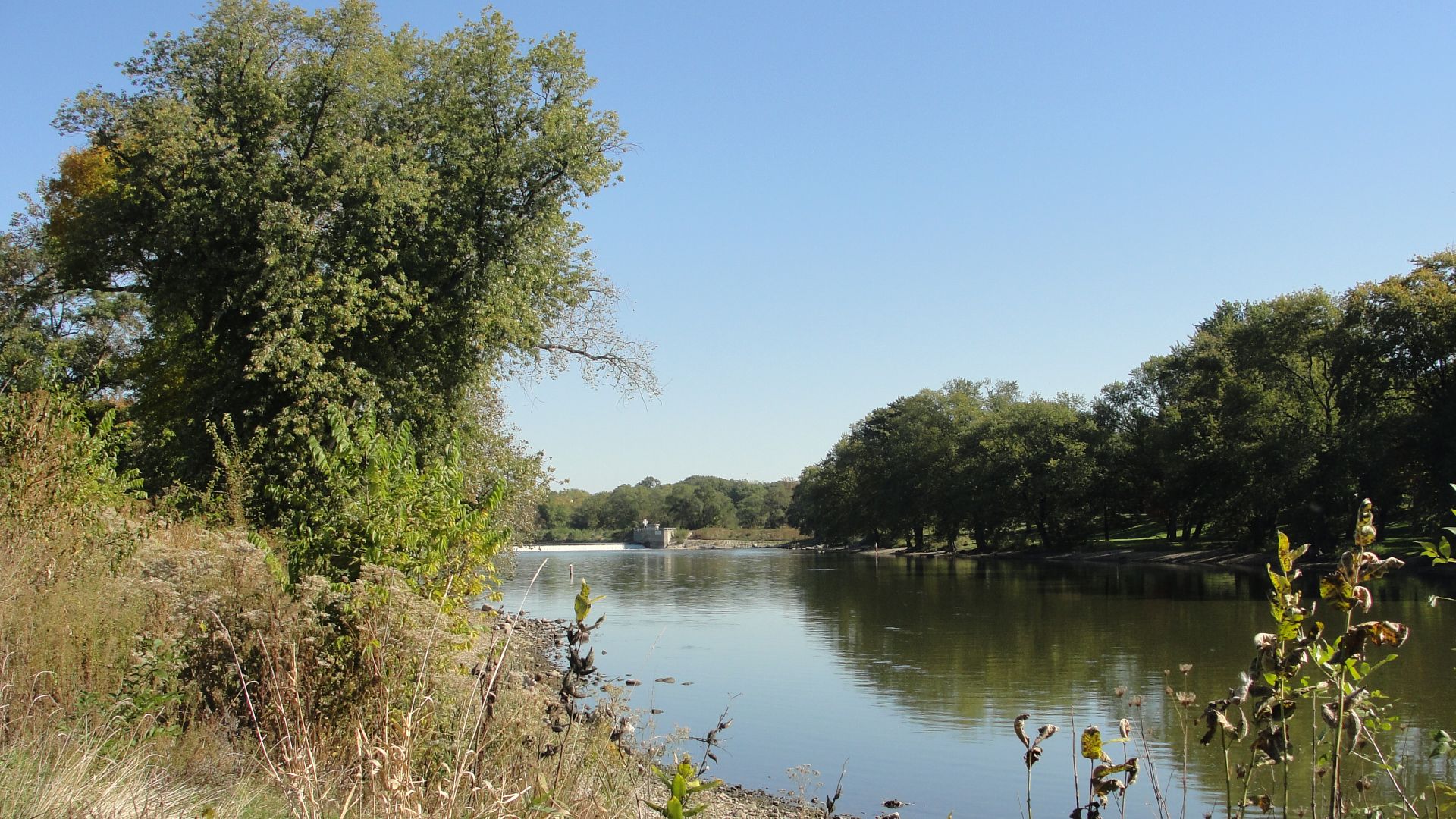 A view of the Fox River from Montgomery Park in Montgomery, Illinois.  Photo taken in the fall of 2010.