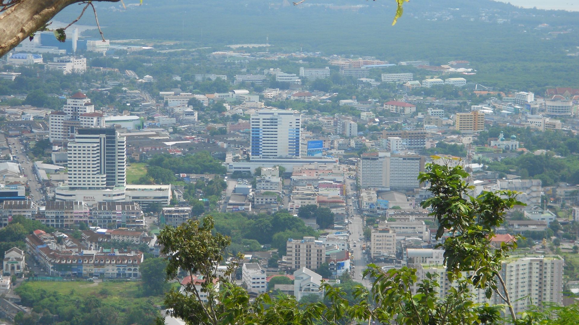 This view is on Toe Sae Mountain (เขาโต๊ะแซะ)