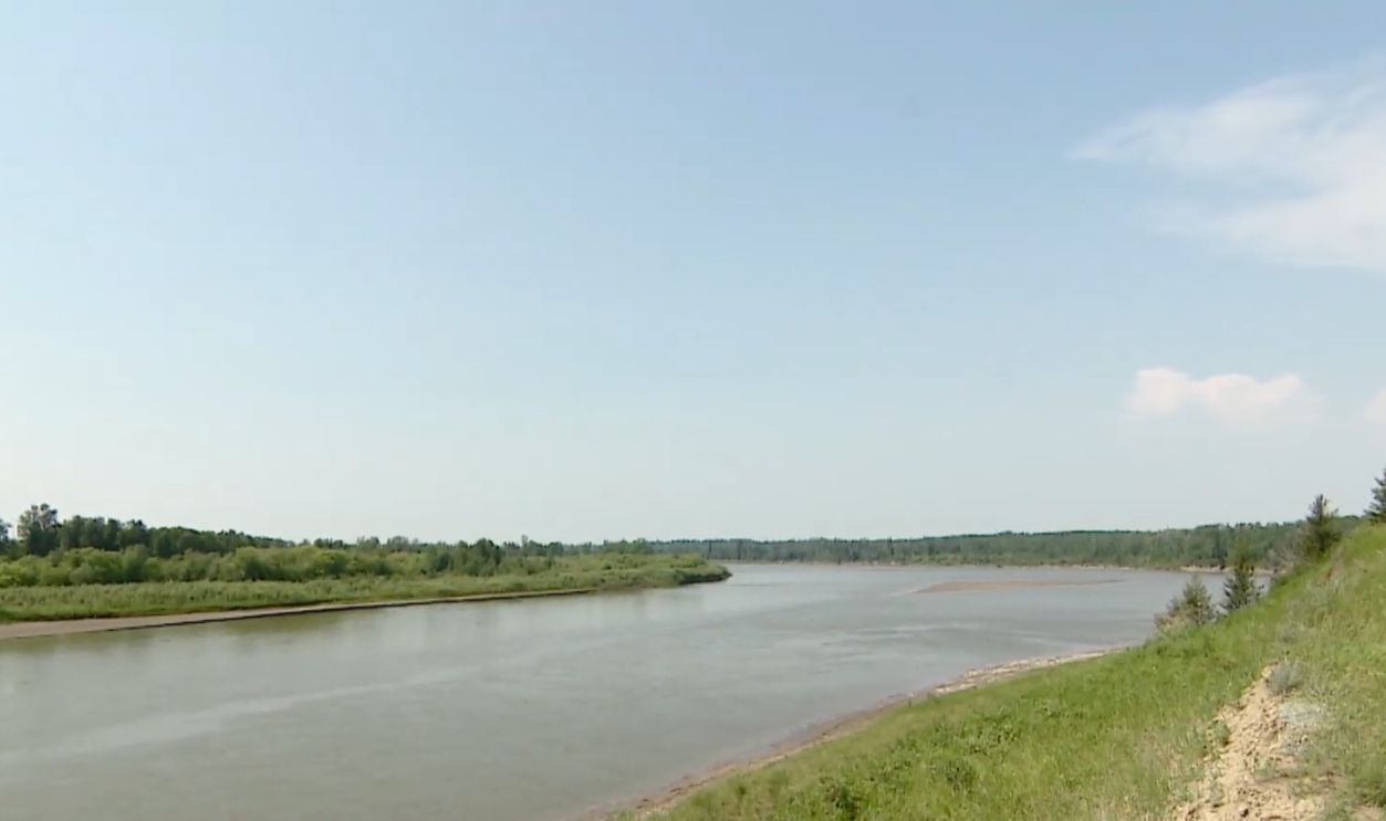 Screenshot from CBC News (1941–) 