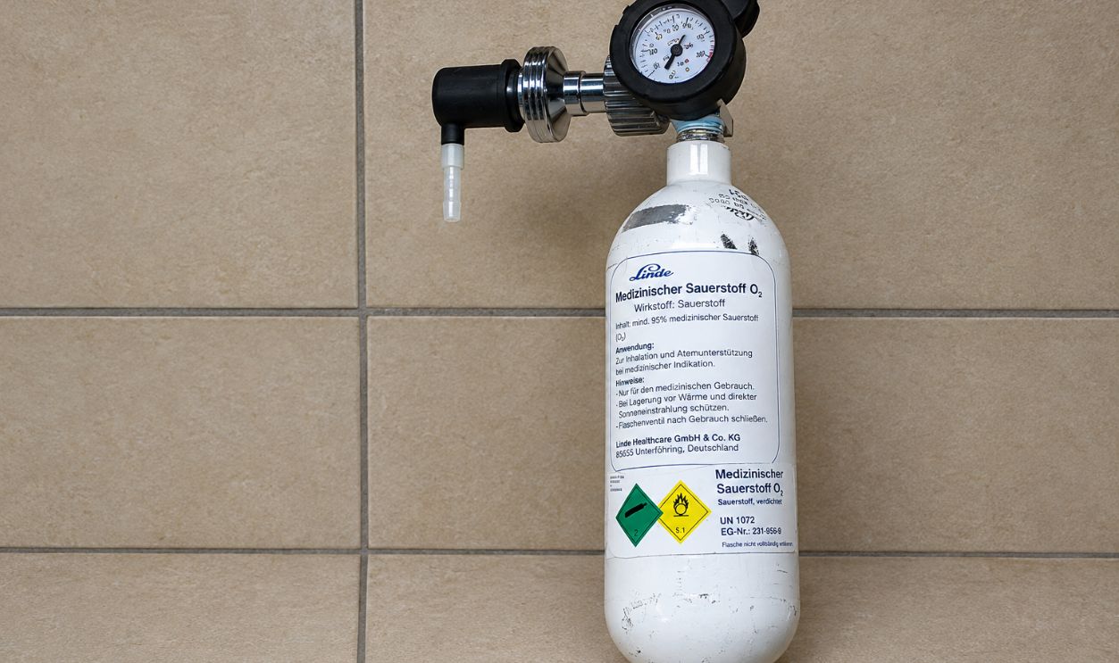 Oxygen canister 