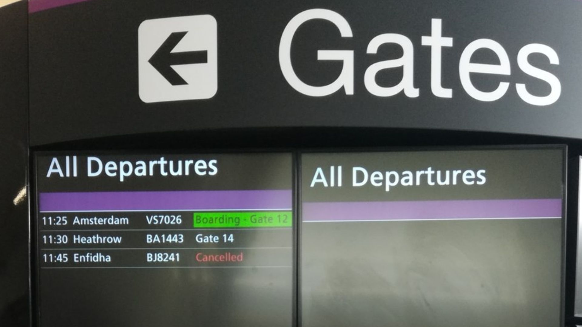 Edinburgh Airport departure screens