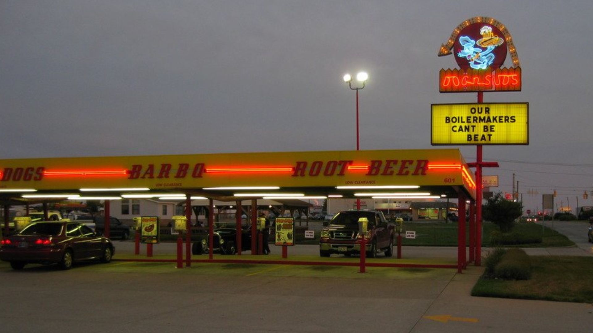 Dog n Suds drive-in diner.