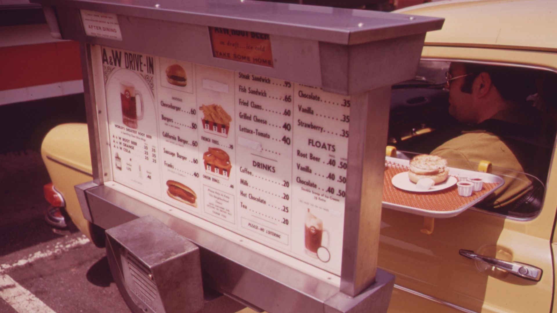 File:DRIVE-IN RESTAURANT - NARA - 547855.jpg