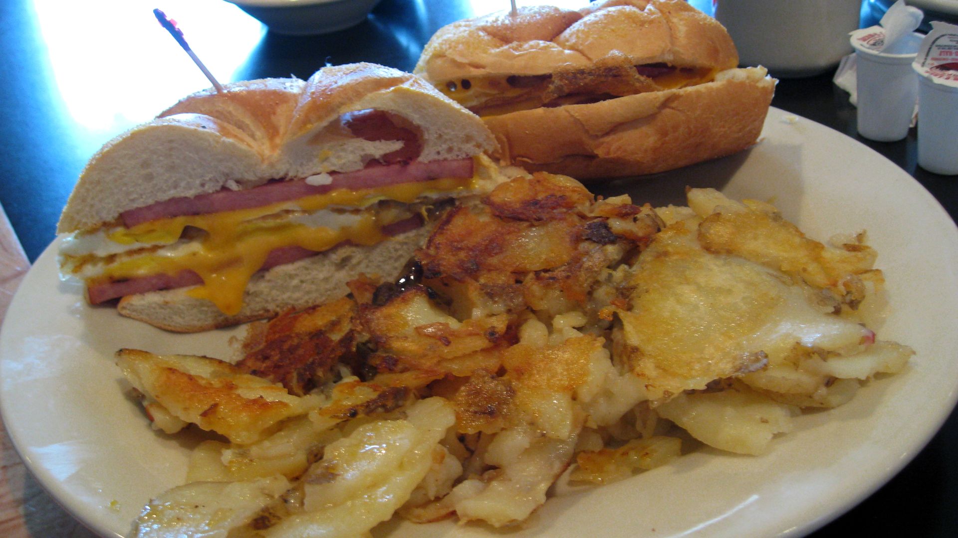 en.wikipedia.org/wiki/Pork_roll