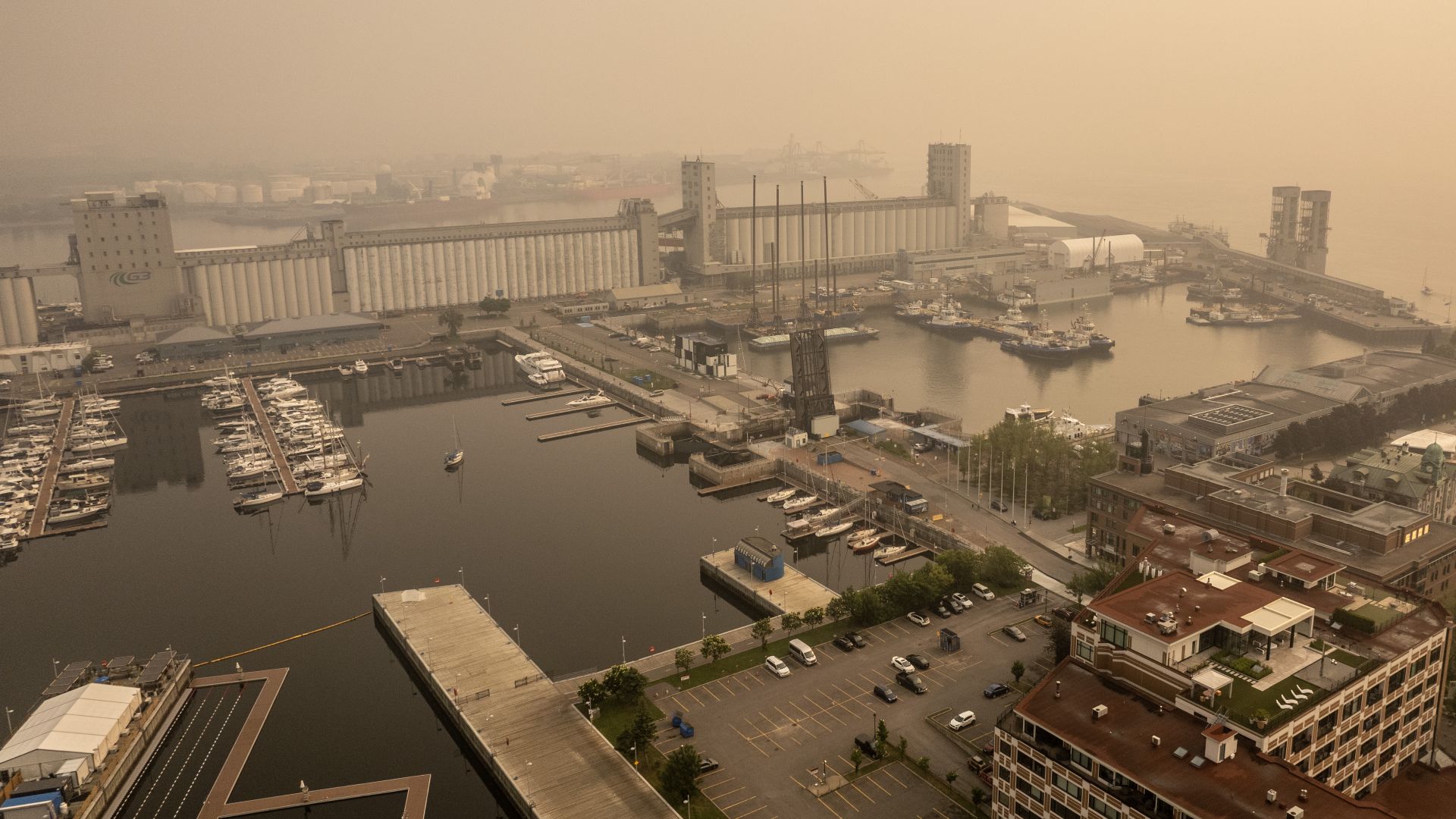 The old Port of Quebec, Quebec City, Canada, under the smoke of the 2023 Canadian wildfires, photographed on 25 June 2023.