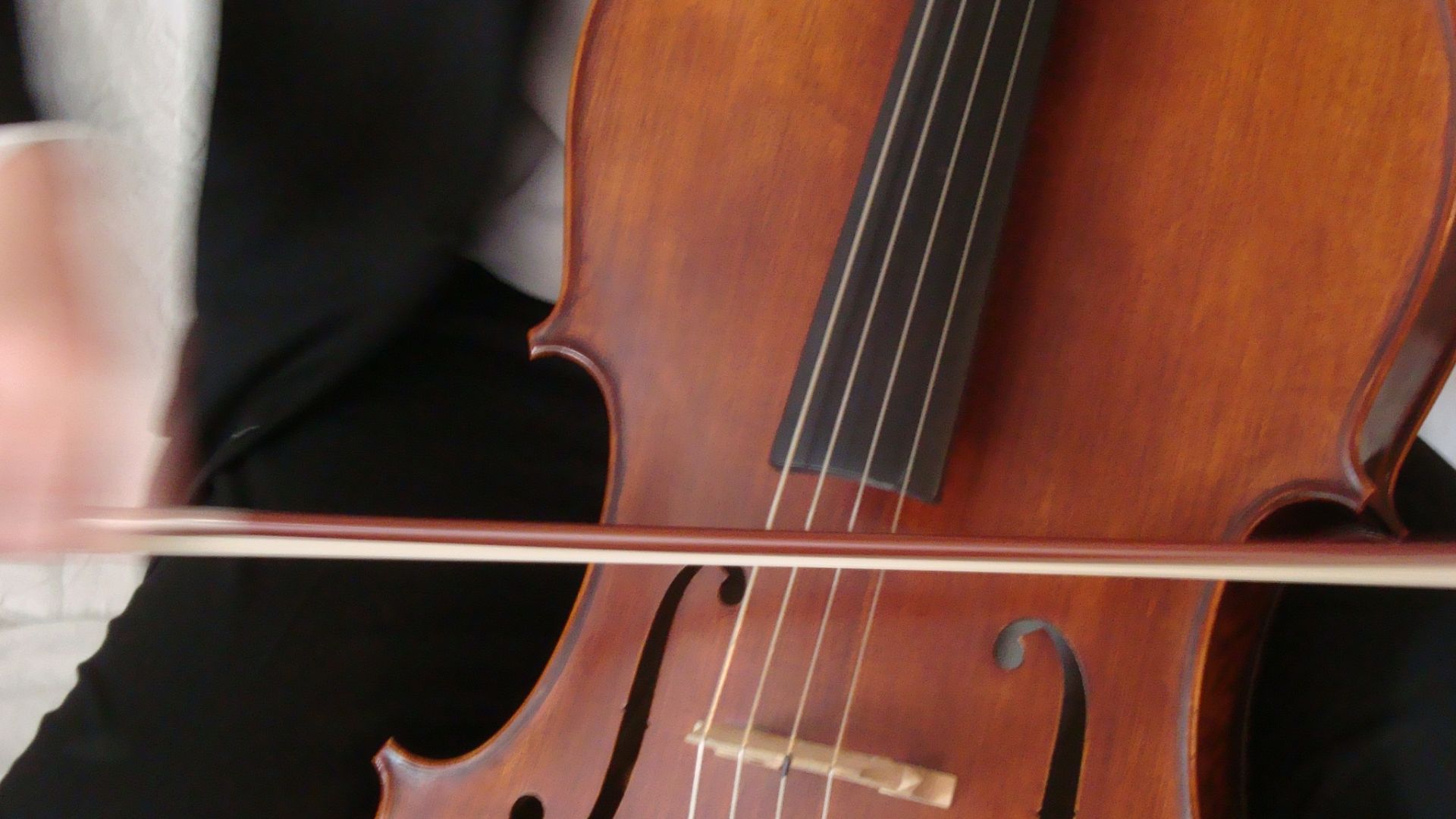 A cello being played