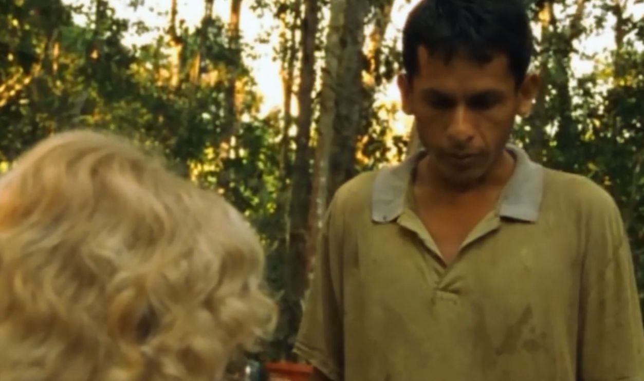 Screenshot from Wings of Hope (1998)