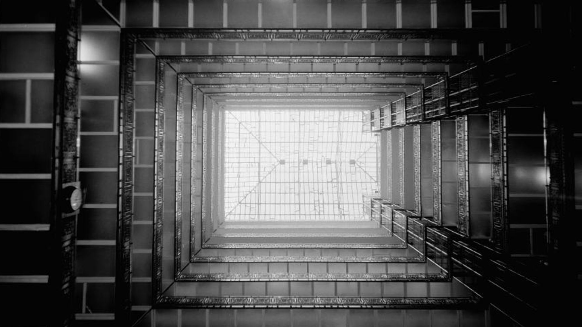 Interior view of Metropolitan Building, Minneapolis.  Torn down 1961.  Photo by Jack E. Boucher, November 1960.  HABS No. MN-49-6.  
Also see :Image:Metropolitan Building Minneapolis.jpg.