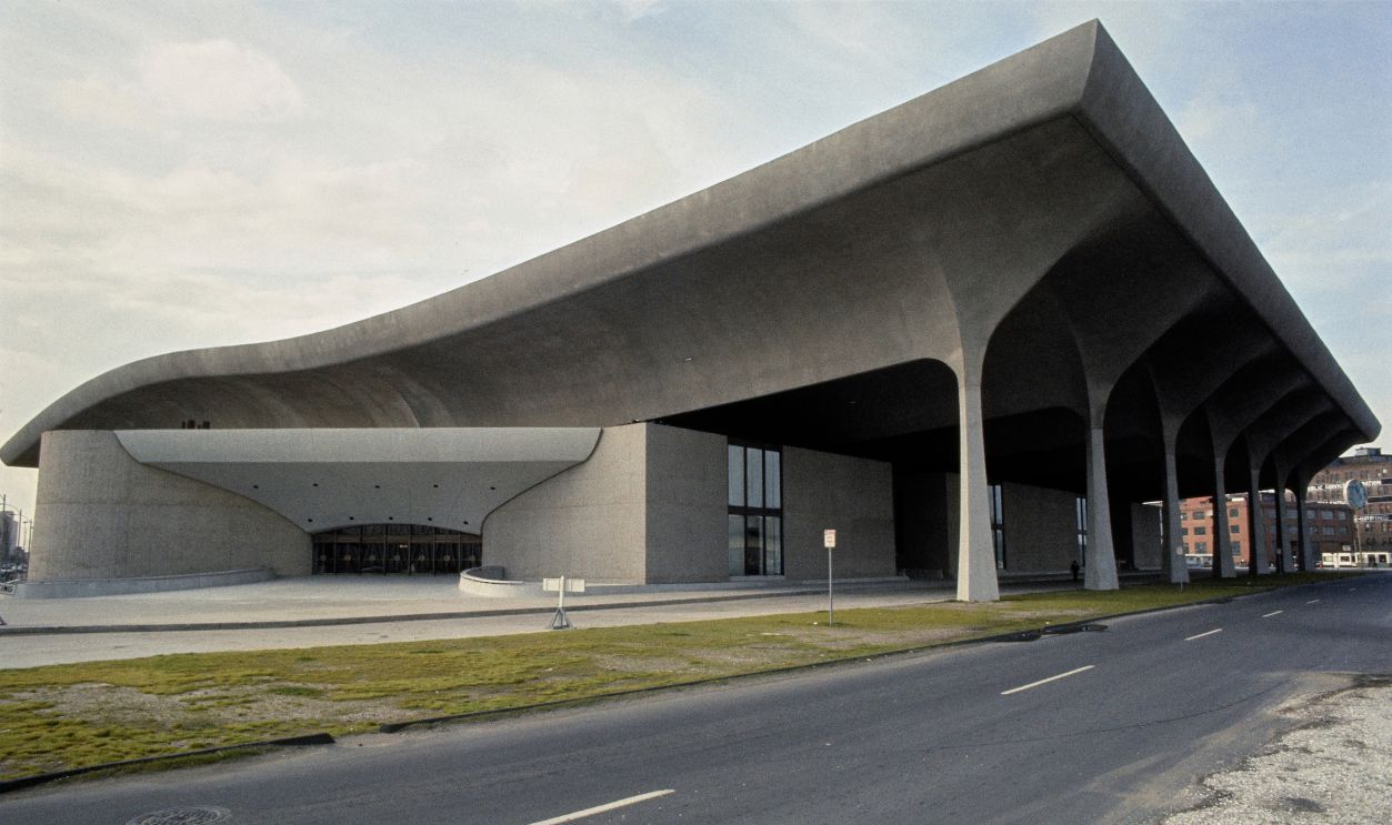 Getty Images - 2295711045 - The Rivergate Exhibition Hall in New Orleans, Louisiana, January 30th 1969.