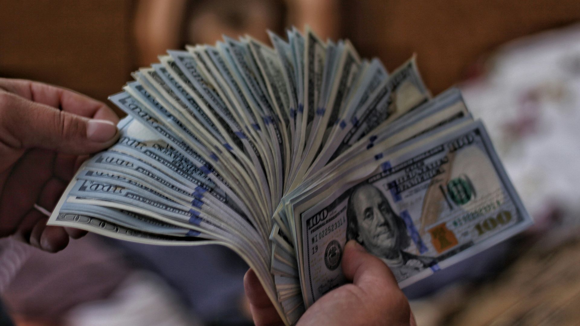 100 US dollar banknotes