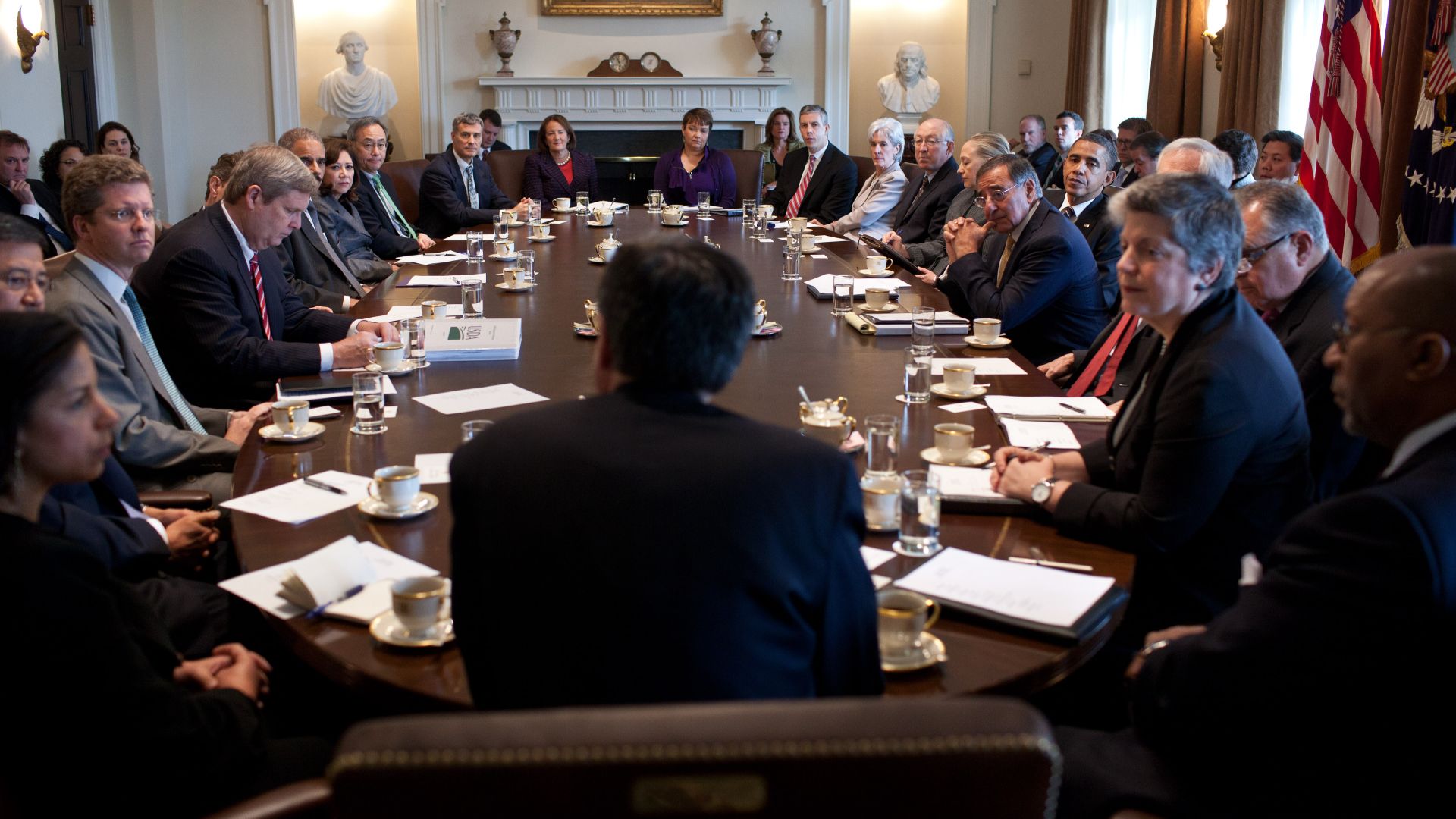 File:White House Cabinet meeting January 2012.jpg
