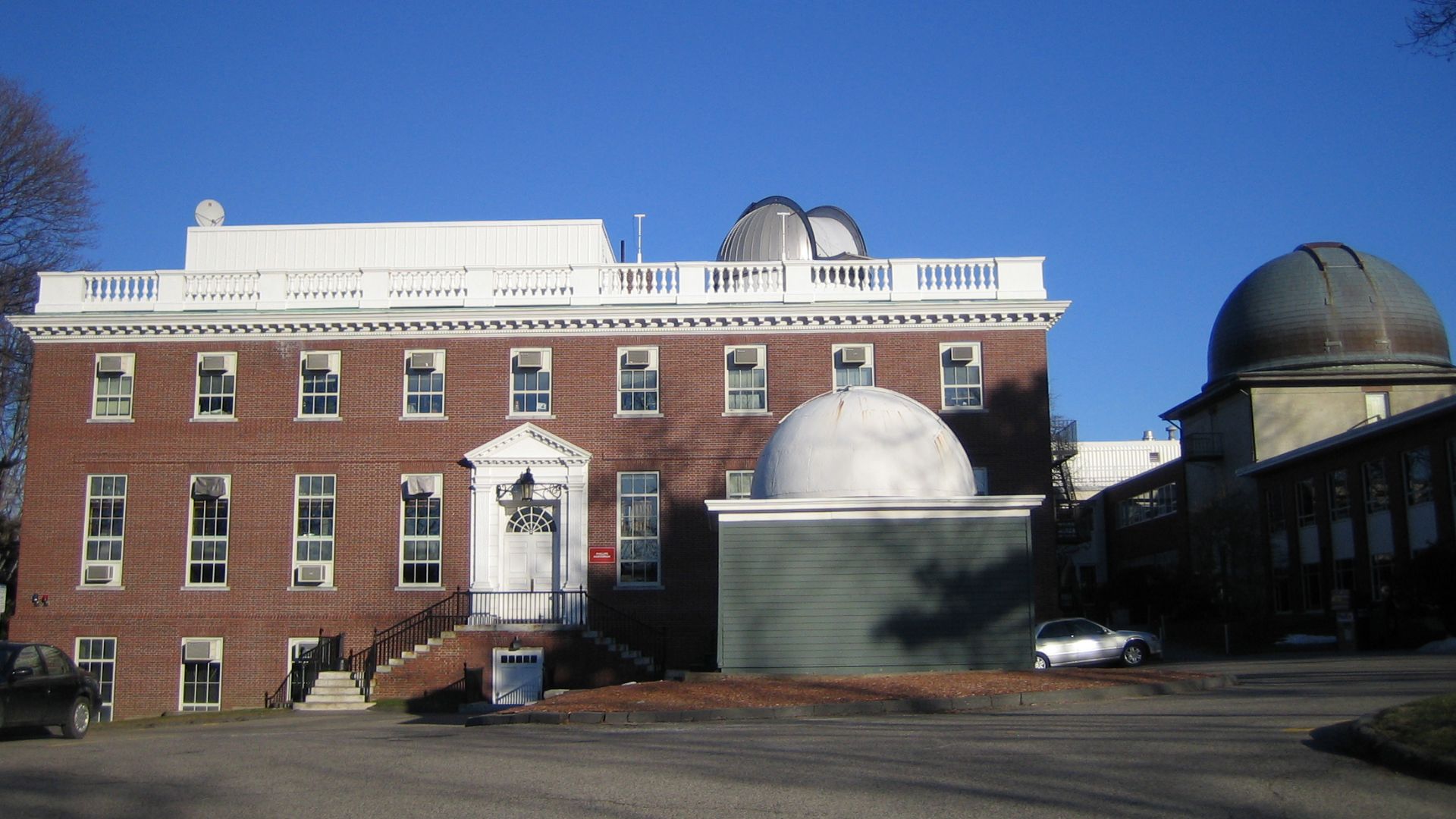 File:Center for Astrophysics at Harvard.jpg