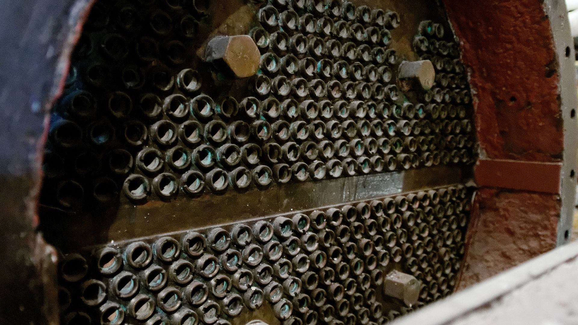 File:Surface condenser Anadrian MMM n02.jpg