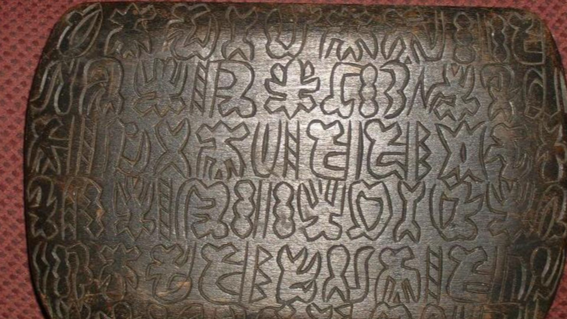 File:Rongo rongo Tafel.jpg