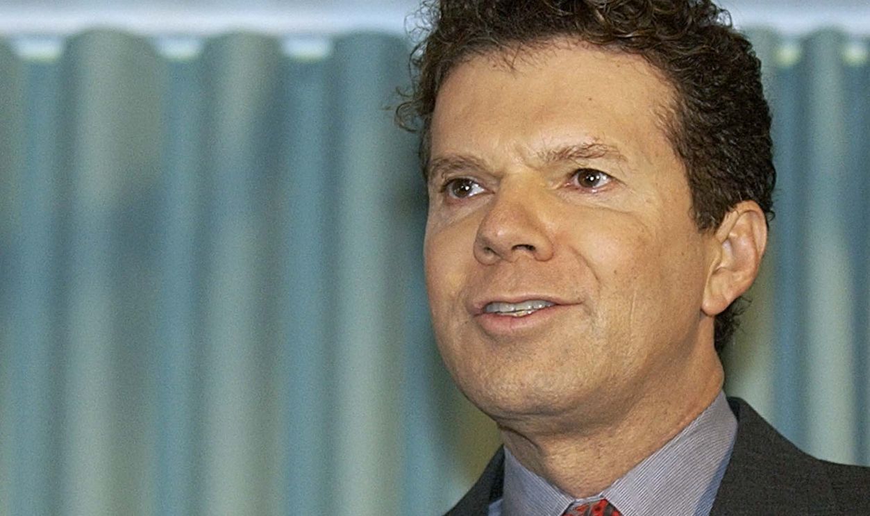 Freelance journalist and physicist Michael Guillen HOLLYWOOD, UNITED STATES: Freelance journalist and physicist Michael Guillen answers questions from the media about being chosen by Dr. Brigitte Boisselier, spokesperson for Clonaid, about verifying the first born cloned baby 27 December 2002 in Hollywood, Florida. 