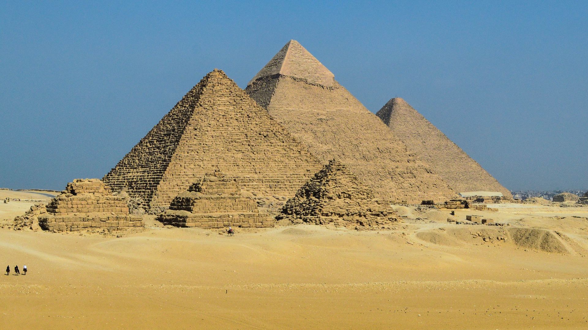 File:The Giza Pyramids.jpg