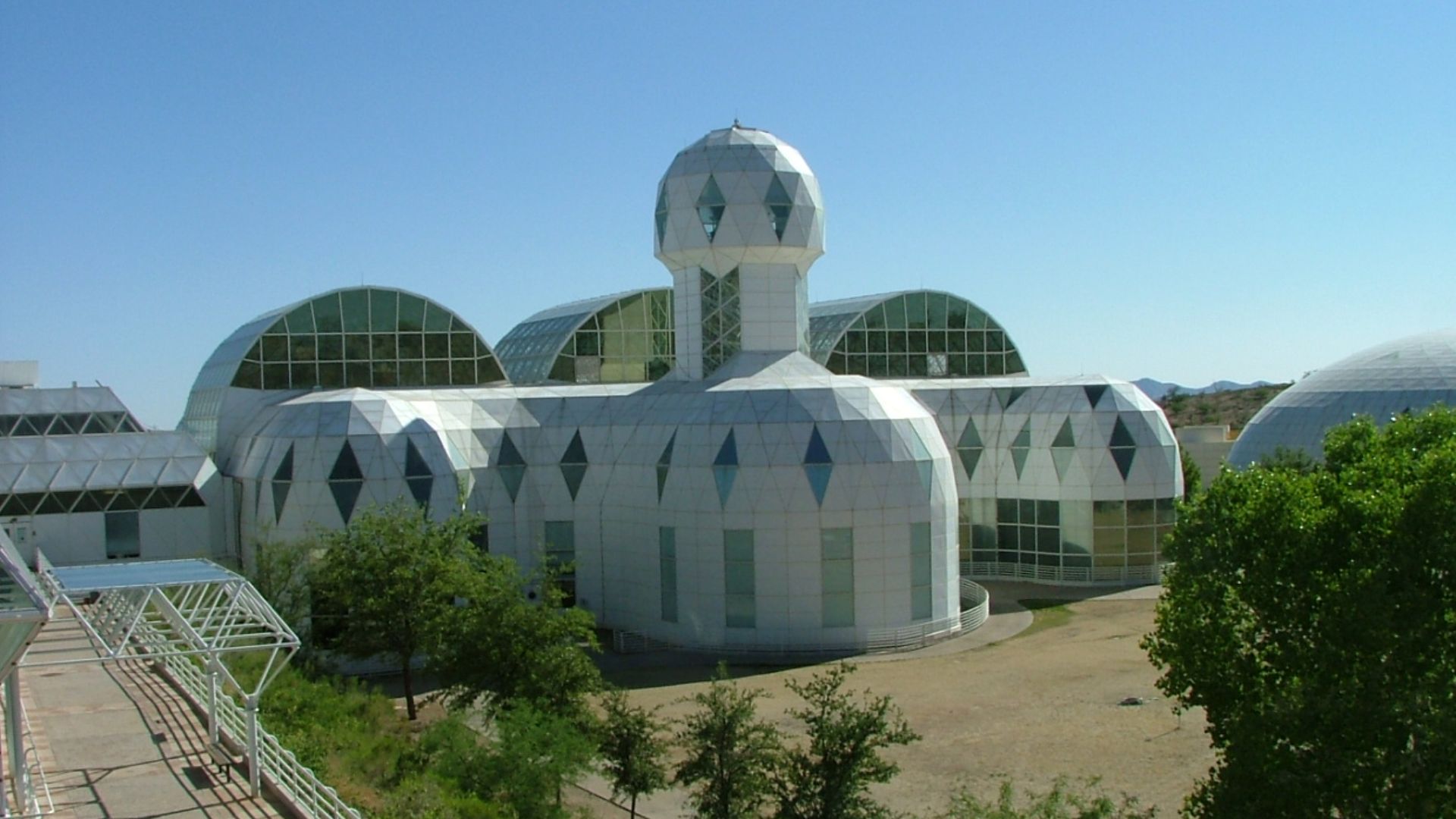 File:Biosphere 2 Habitat 2009-05-10.jpg