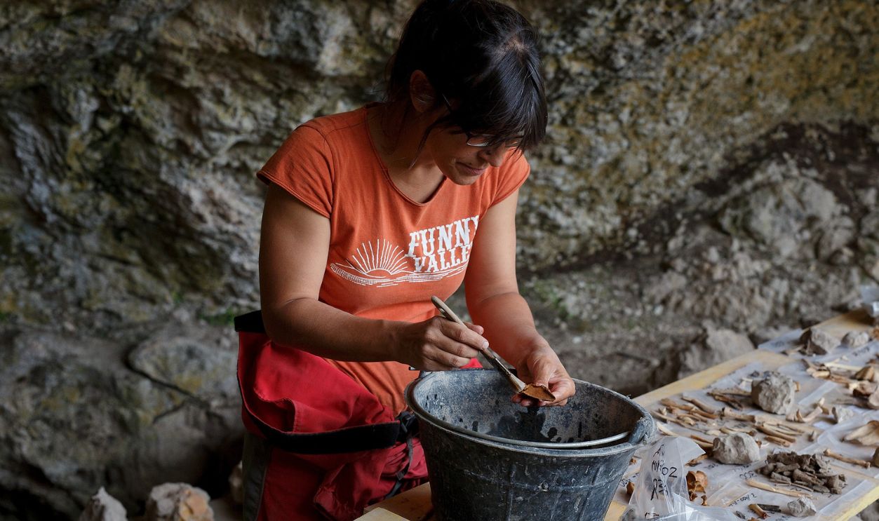 481050044 esearcher Marta Fontanals 