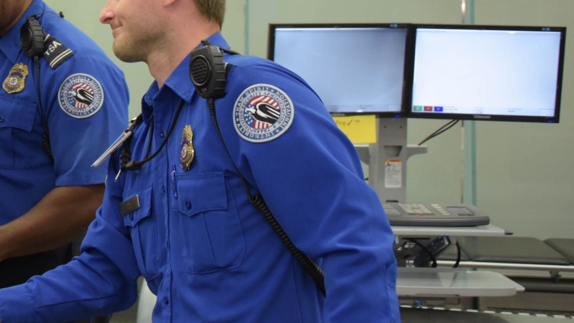 File:Secretary Kelly Meets with San Diego TSA Employees (32058950194).jpg