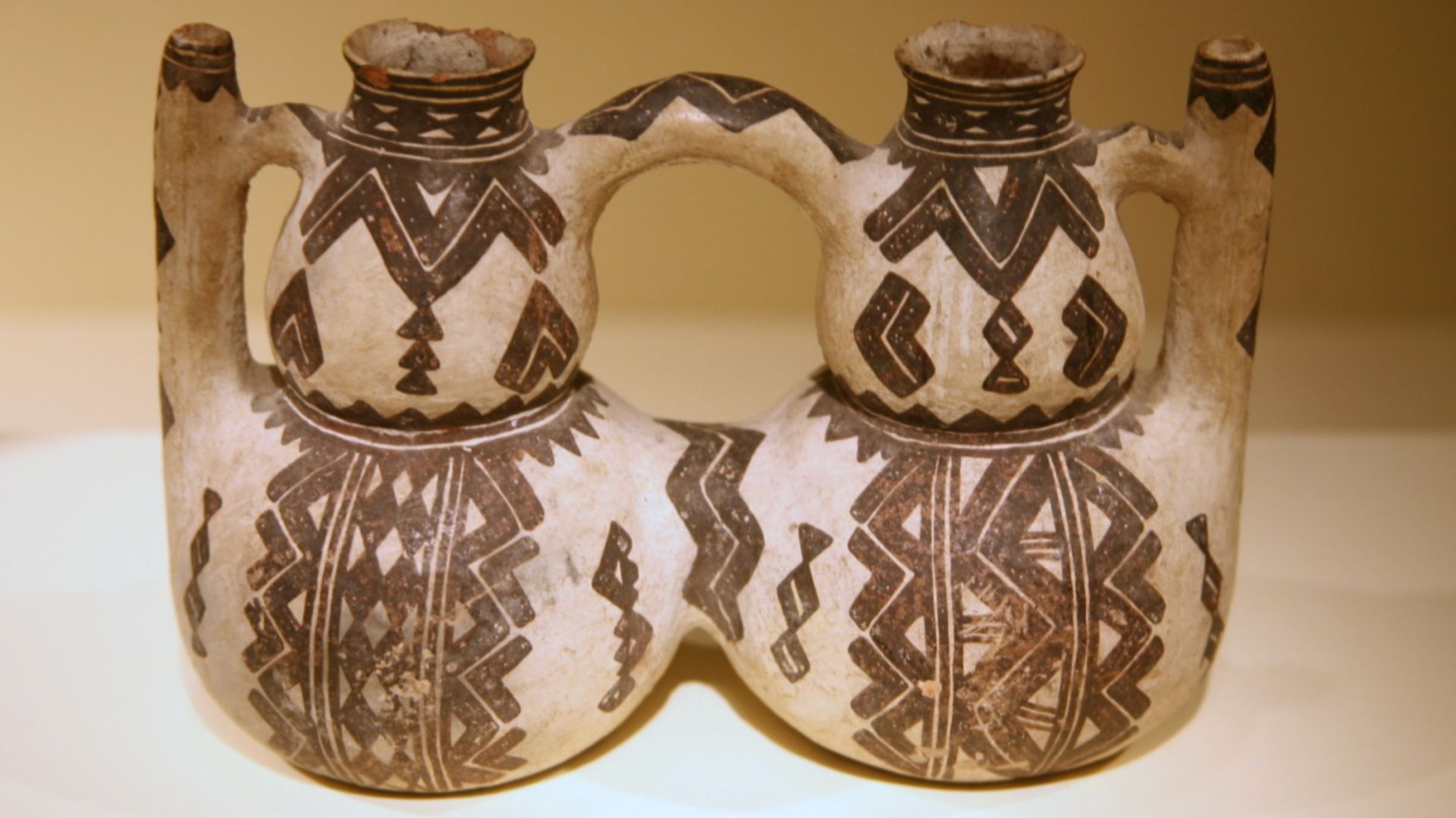 File:Ceramic Kabyle peoples double vessel (19th century).jpg