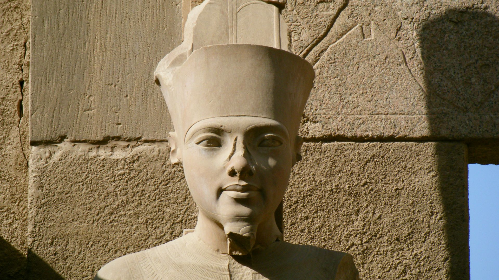 File:Statue of Amun with features of Tutankhamun, Karnak Temple (2515547318).jpg