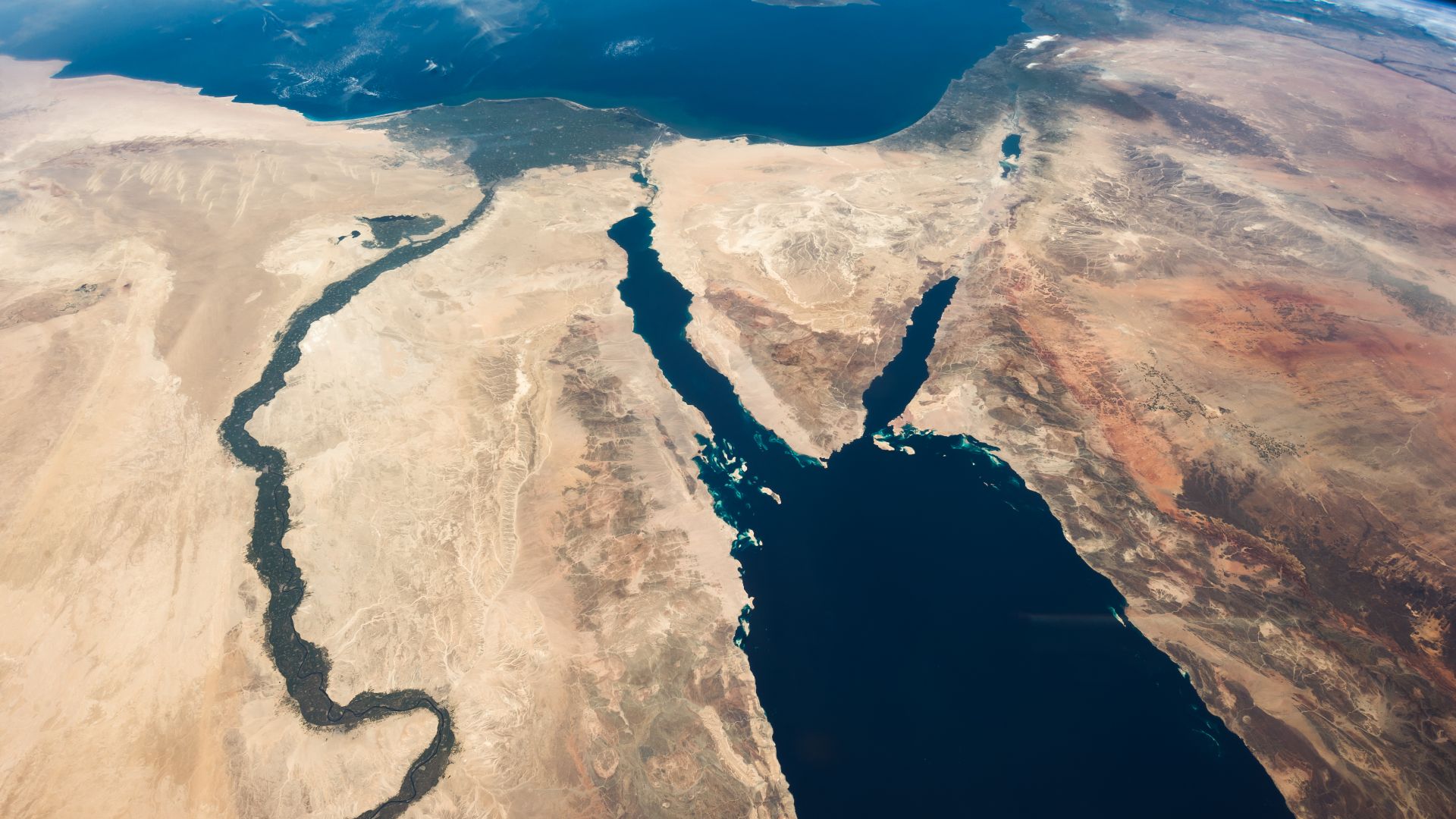 File:ISS035-E-007148 Nile - Sinai - Dead Sea - Wide Angle View.jpg
