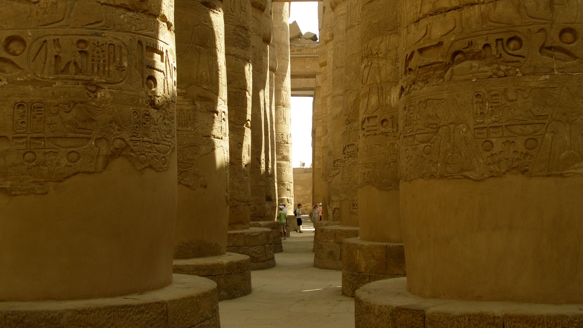 File:Luxor, Egypt, Karnak, Great Hypostyle Hall, Columns 2.jpg
