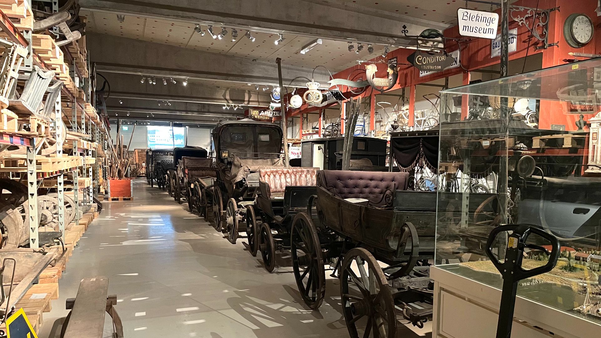 File:Museum storages at Blekinge museum, 2023 c.jpg