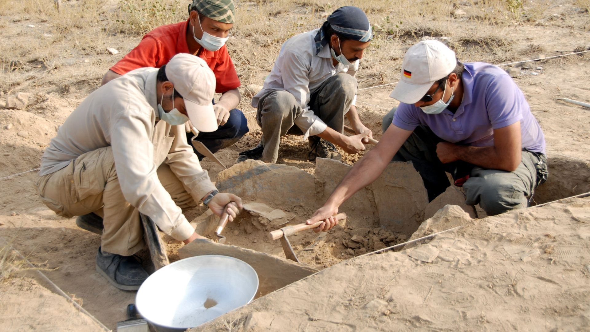 File:Archaeologists of Hazara University, Chakast Site Excavations (Singoor-Chitral) - panoramio.jpg