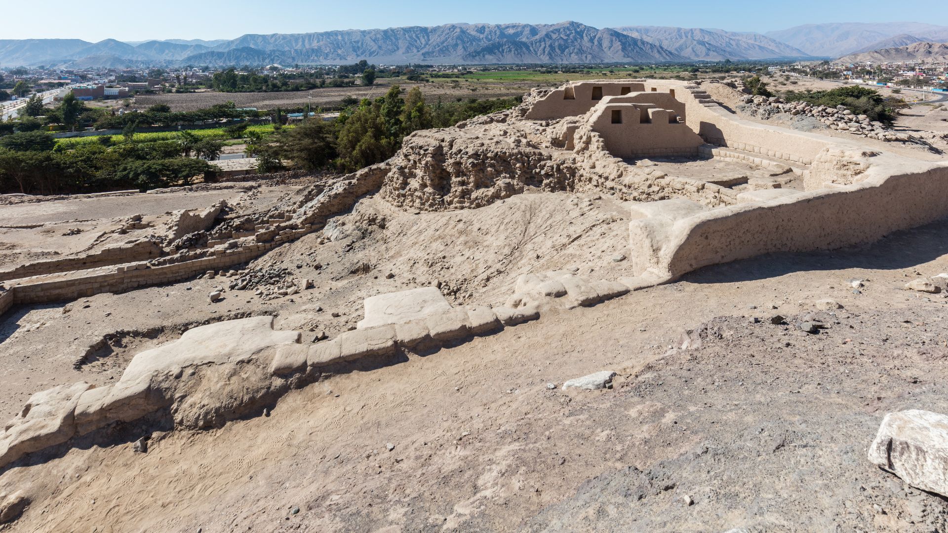 File:Los Paredones, Nazca, Perú, 2015-07-29, DD 36.JPG