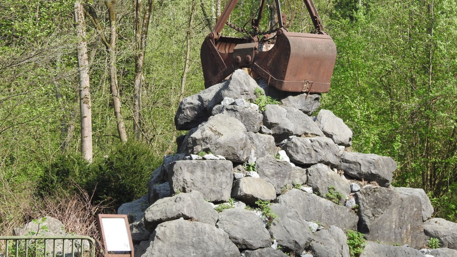 File:Neandertal in 052018 13 02 09 257000.jpeg