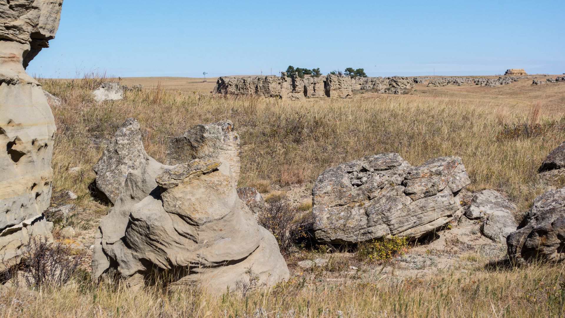 File:Medicine Rocks State Park 06.jpg
