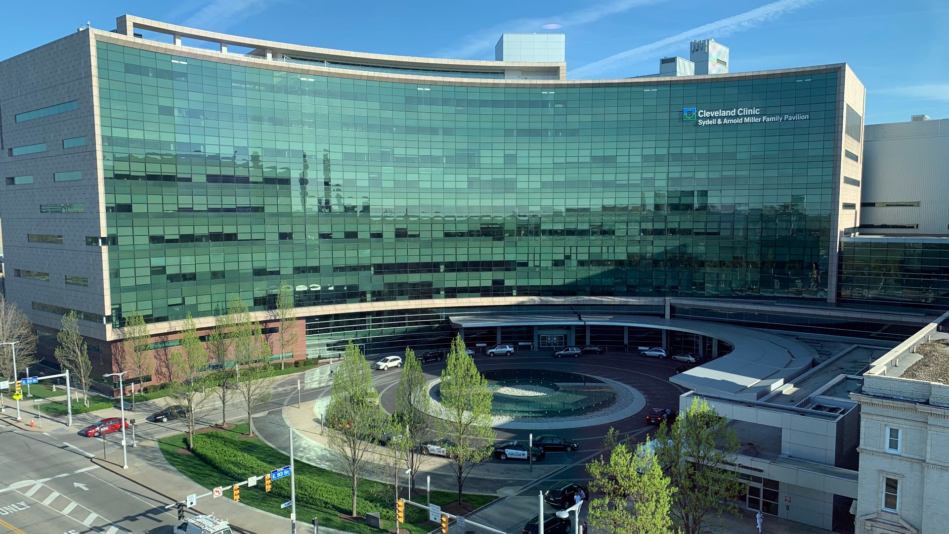 File:Cleveland Clinic Miller Family Pavilion (2021).png