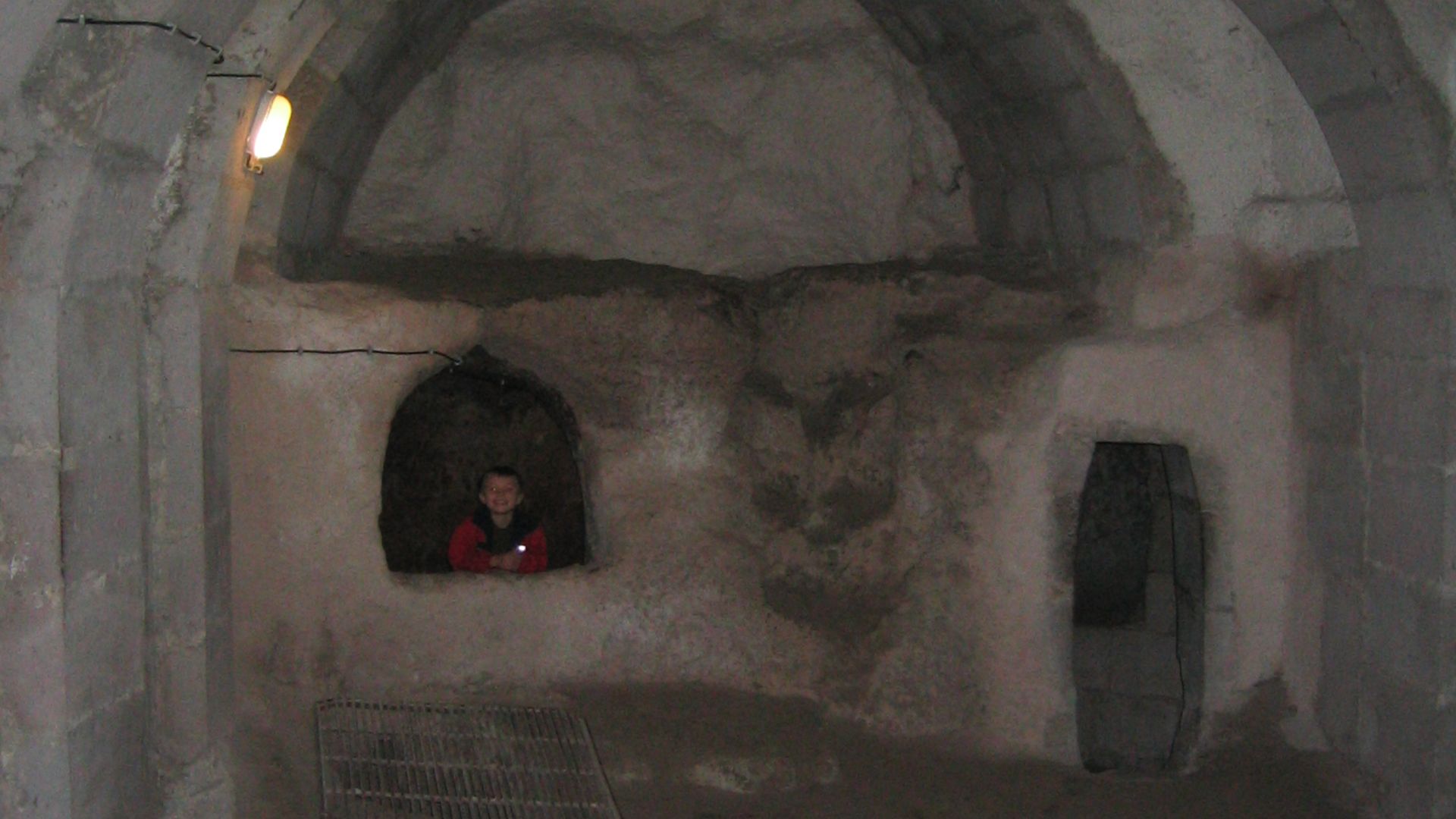 File:Derinkuyu large room.jpg