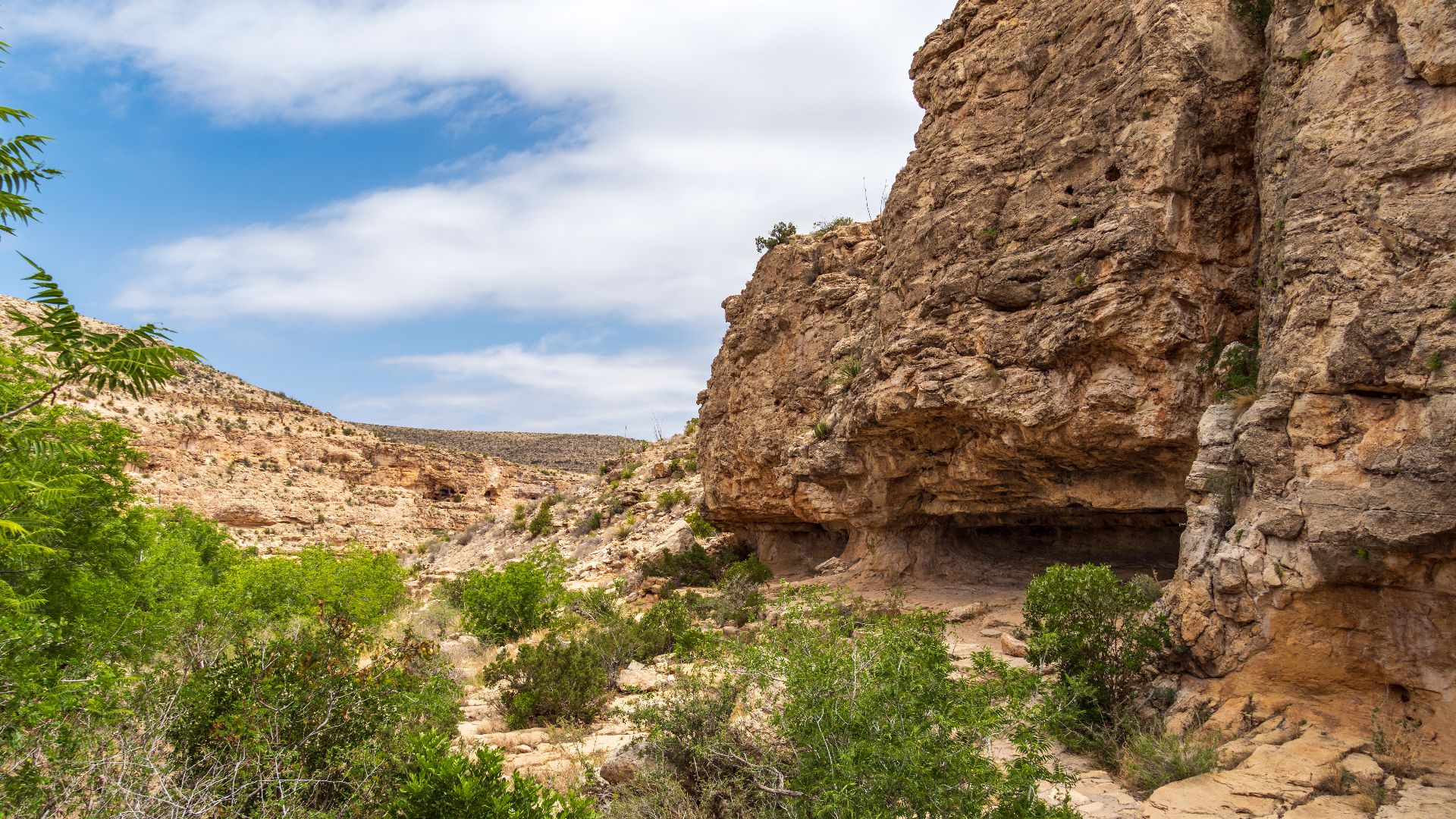 File:Carlsbad Caverns National Park, New Mexico, USA 5-2024 2.jpg