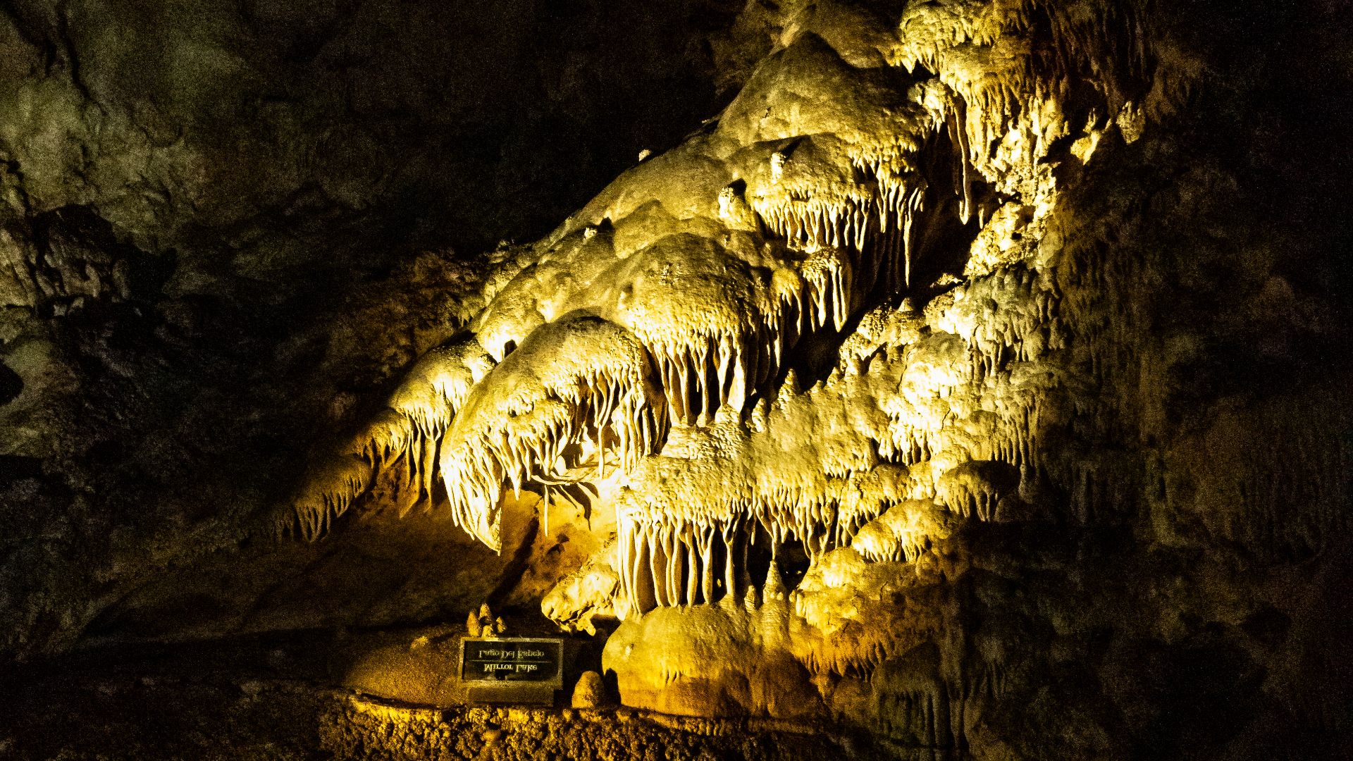 File:Carlsbad Caverns National Park, New Mexico, USA 5-2024 32.jpg