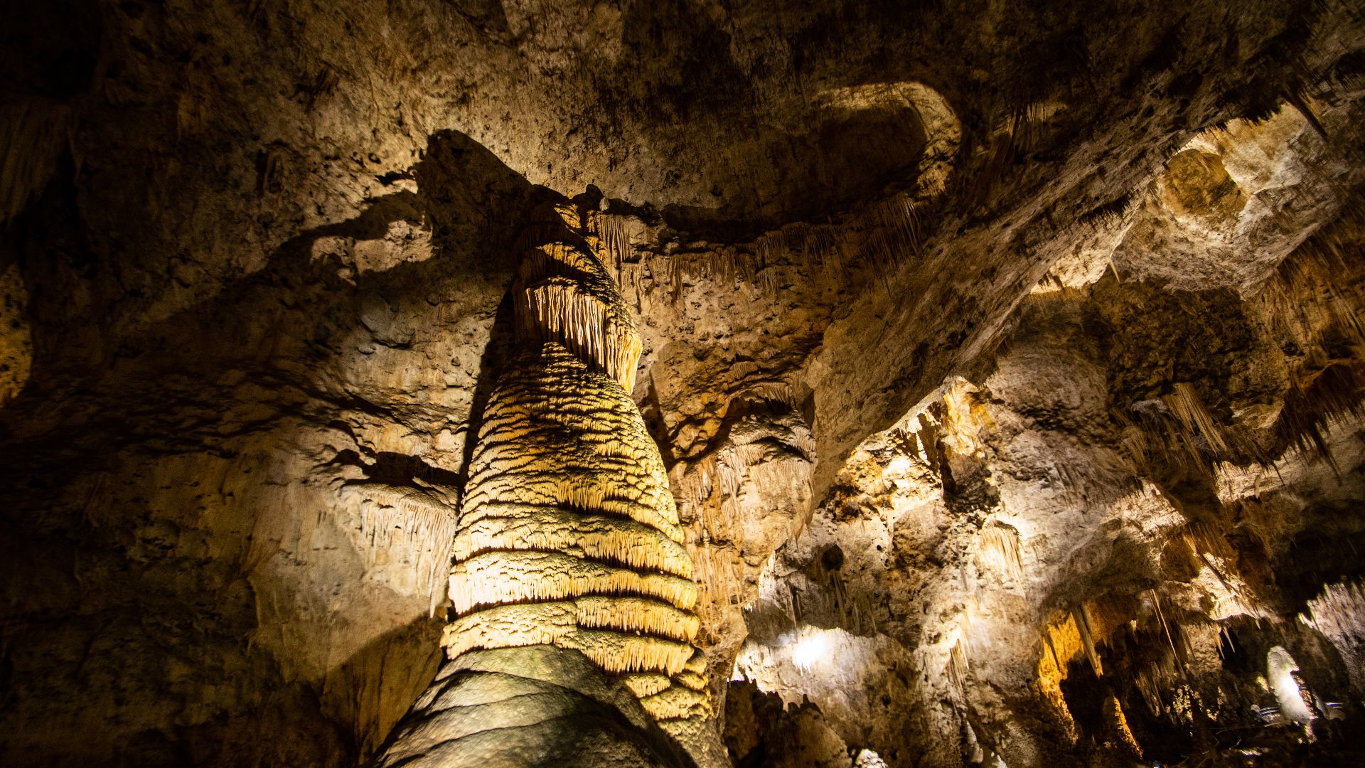 File:Carlsbad Caverns National Park - 53197403993.jpg