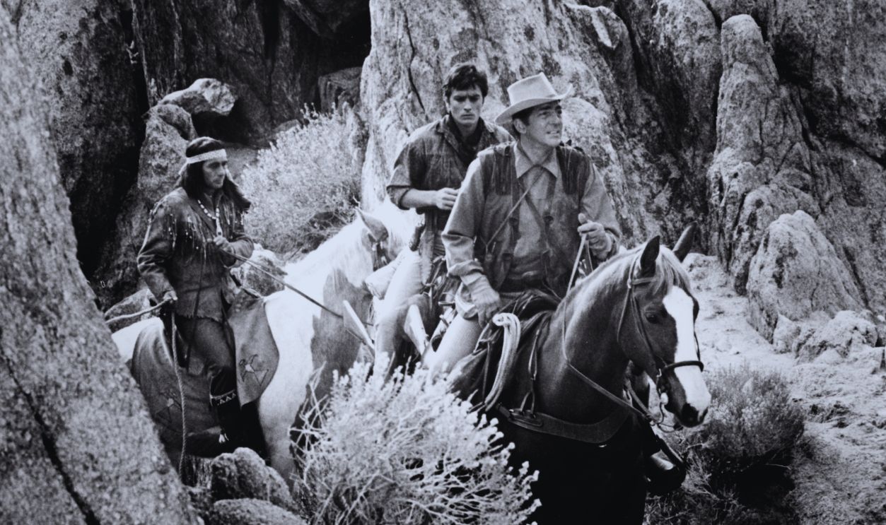 Gettyimages - 505614739, Texas Across the River Dean Martin, Alain Delon and Joey Bishop ride through a canyon in a scene from the Universal Studio movie 