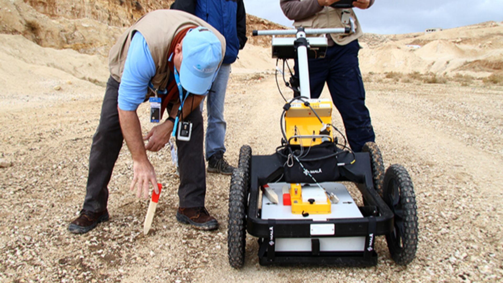 File:Using ground-penetrating radar equipment (15871113196).jpg