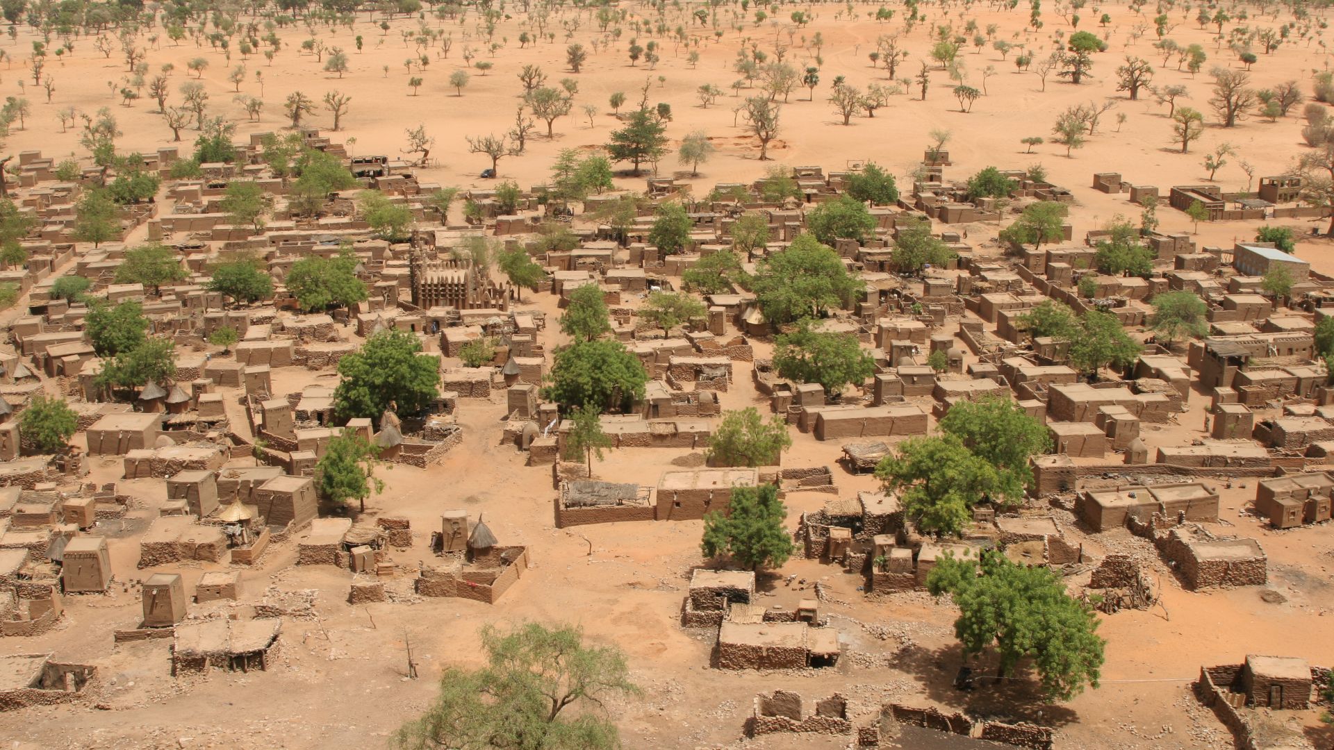 File:Village Telly in Mali.jpg