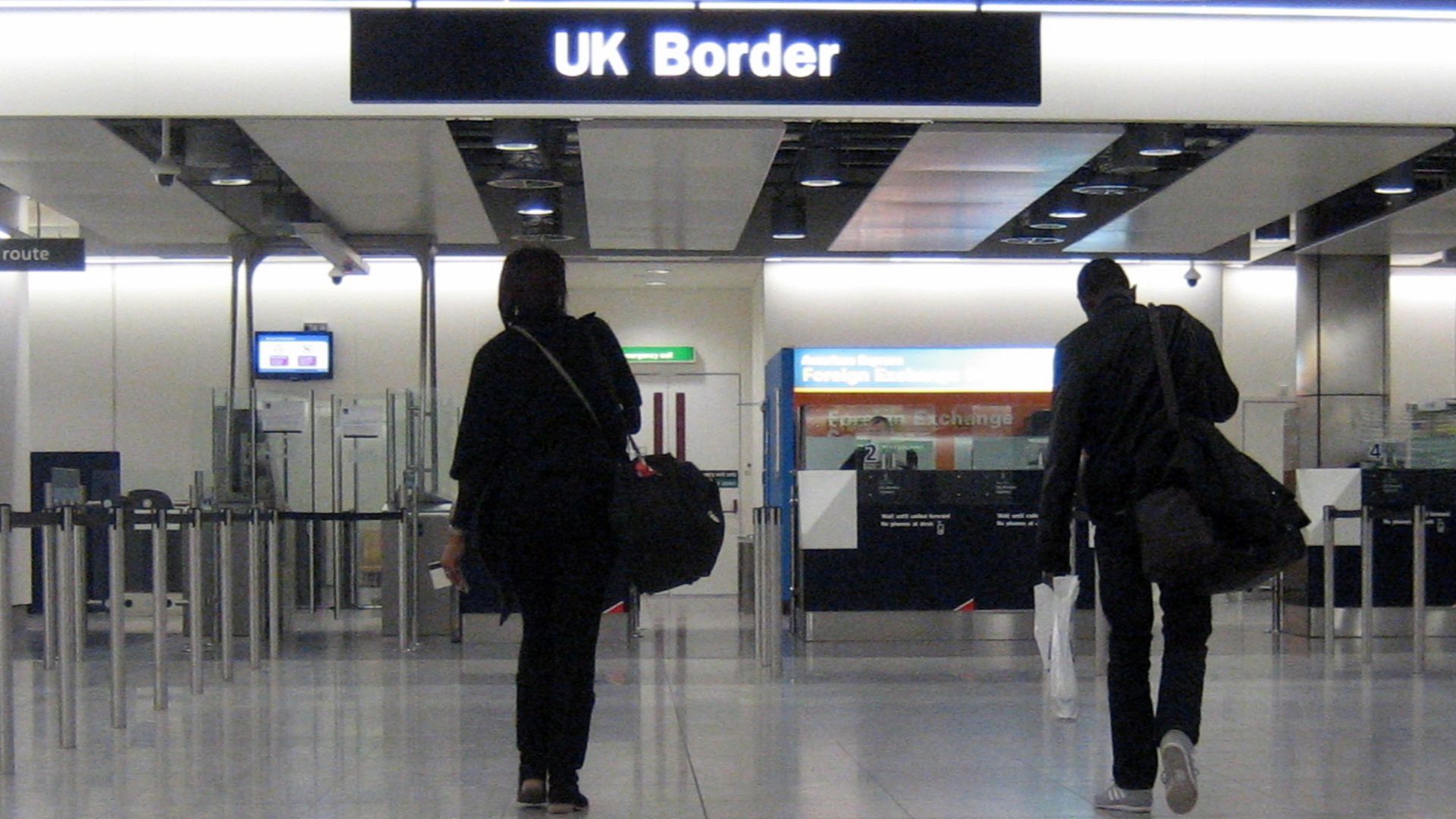 File:UK Border, Heathrow.jpg