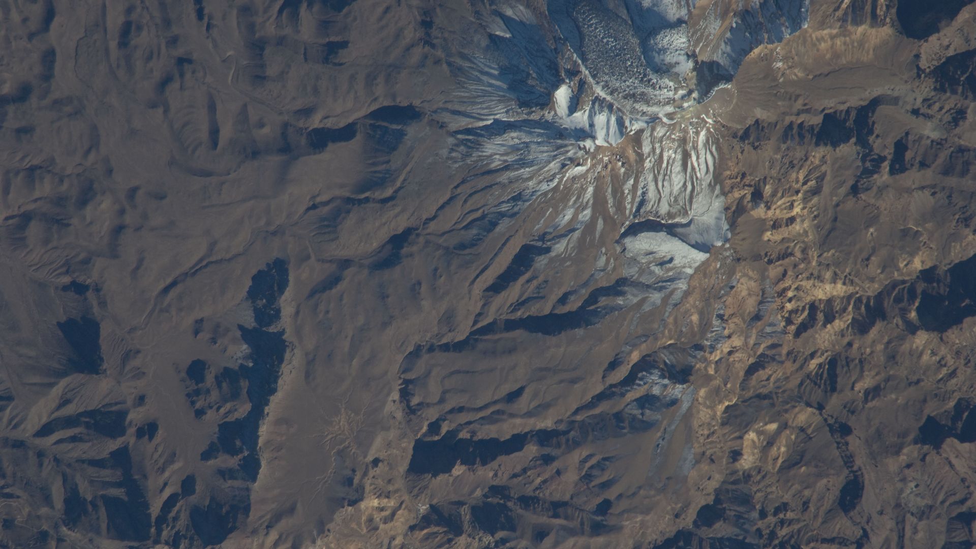 File:ISS022-E-29149 - View of Earth.jpg