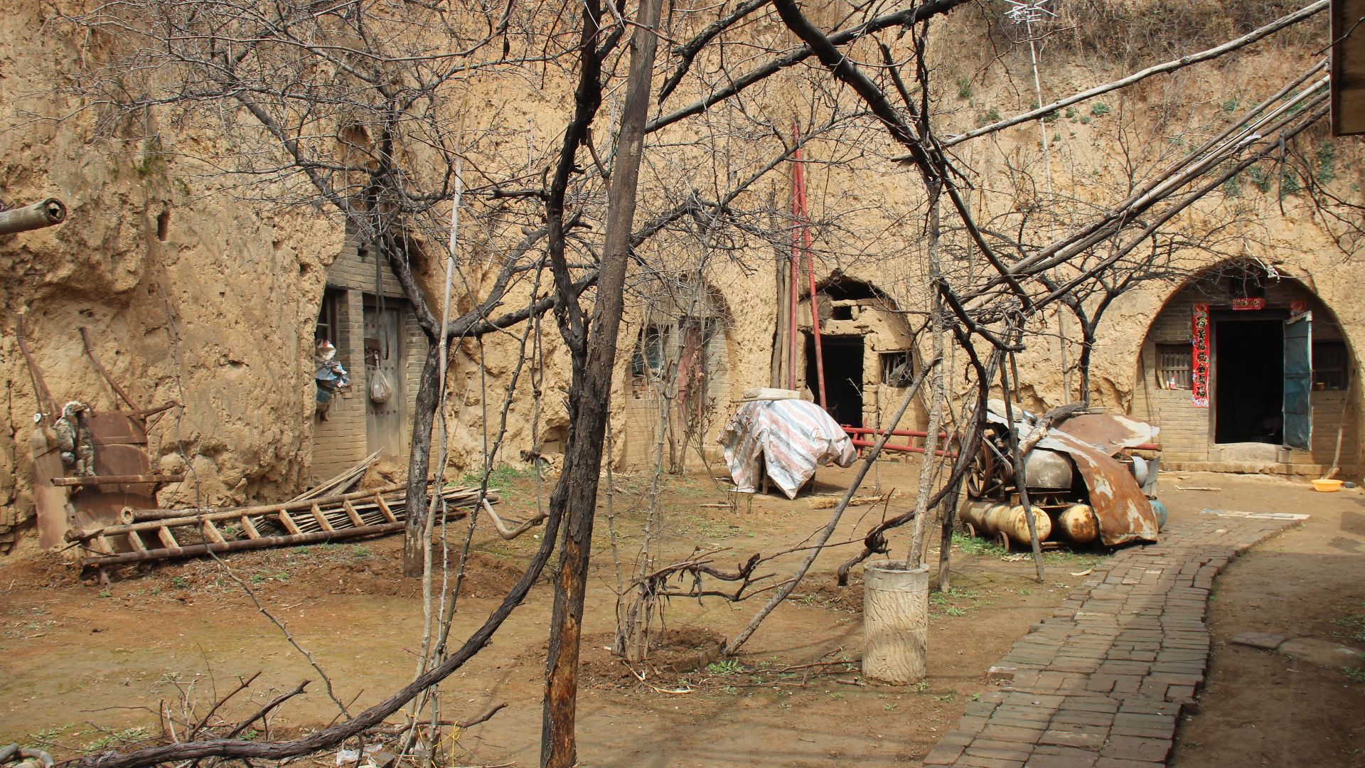 File:Yangshao Village Cave Houses.jpg
